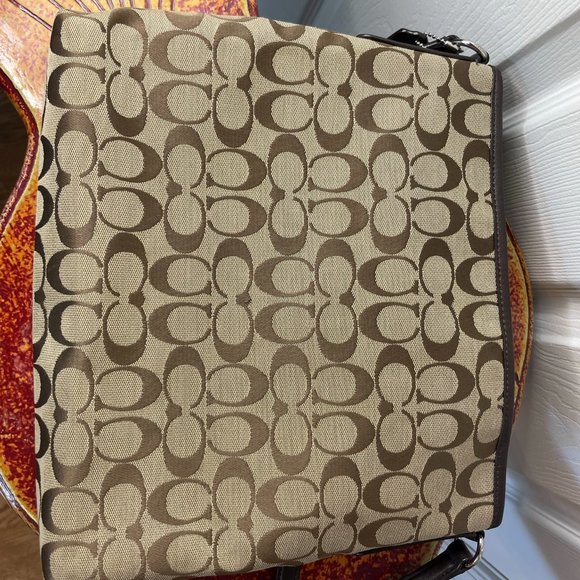 Coach Crossbody Shoulder Bag - Picture 5 of 6